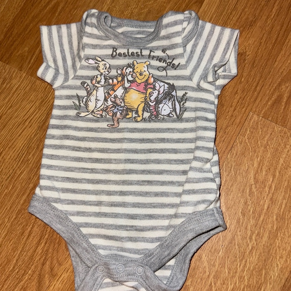 Disney Winnie the Pooh Newborn Baby One Piece Onesie‎ Short Sleeve